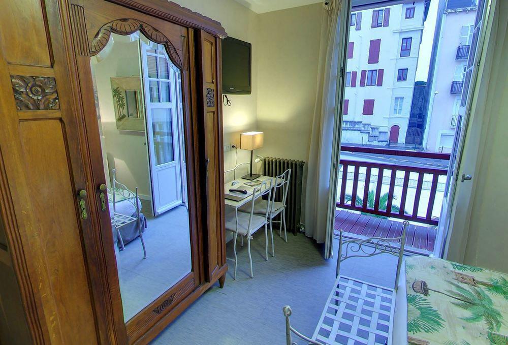 Hotel Palmito Biarritz Exterior photo